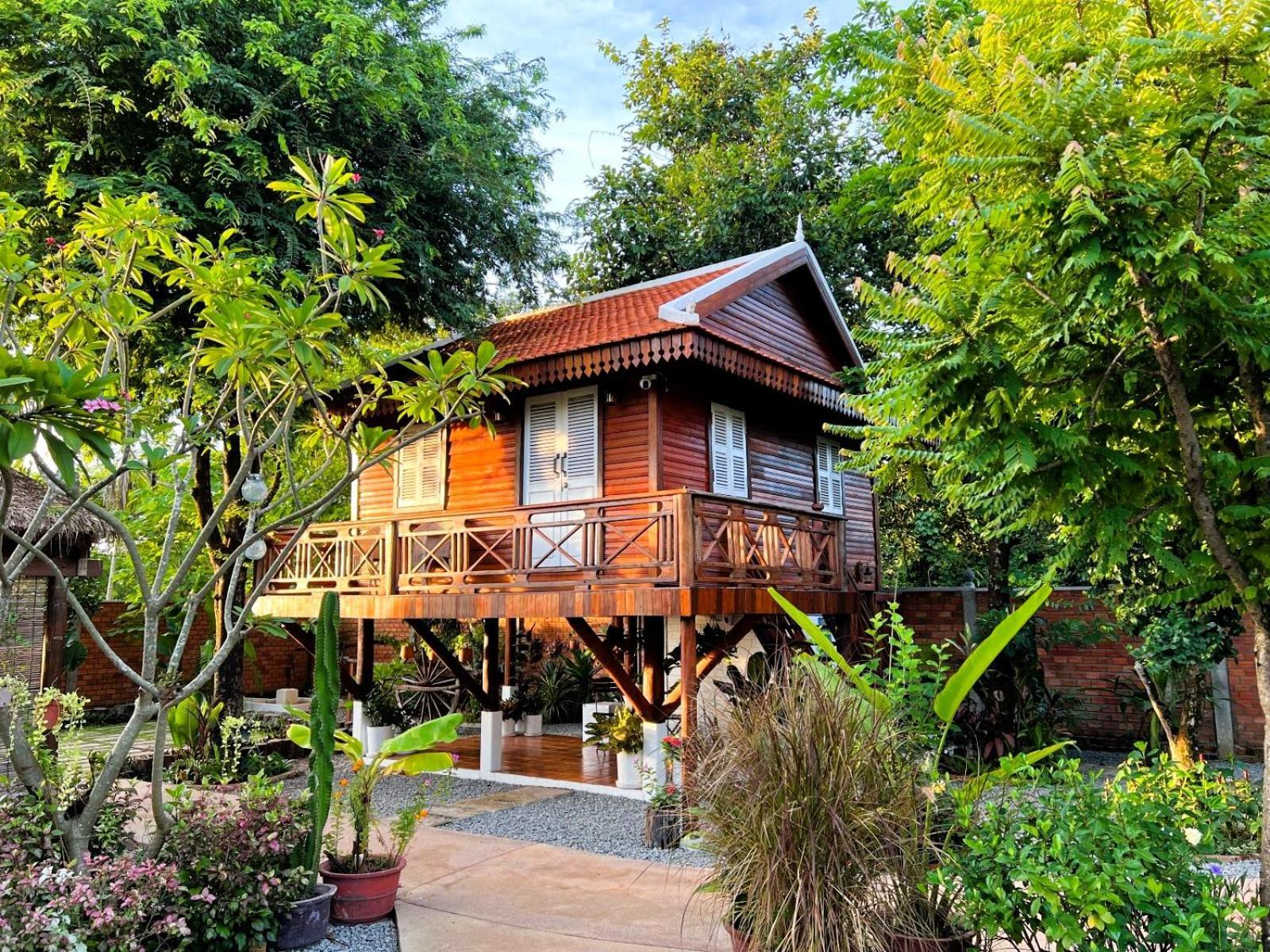 The Little Vegan Homestay Phumi Banteay Srei 外观 照片